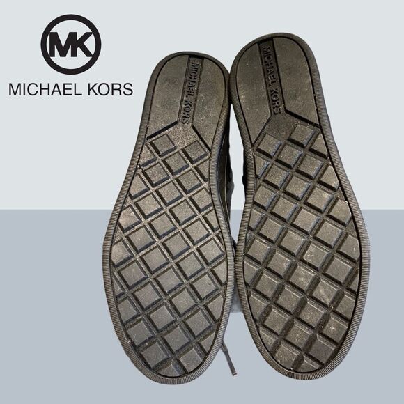 Michael Kors Signature 4 Eye Short Black Boots 8 - Picture 5 of 5